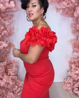 KRYSTIANNA – suknia maxi z efektownymi kwiatami w kolorze czerwonym