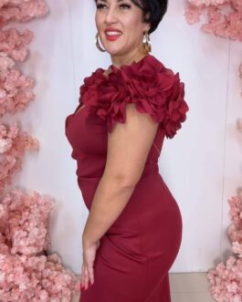 KRYSTIANNA – suknia maxi z efektownymi kwiatami w kolorze bordowym